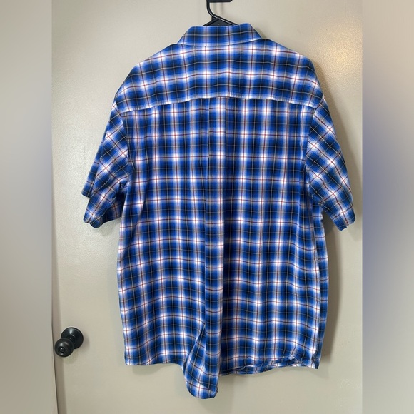 Cinch plaid short sleeve button down size XL - Picture 4 of 4